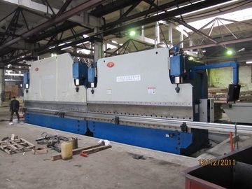 ربط مزدوج CNC هيدروليكية لوحة الانحناء لخط إنتاج القطب الضوء