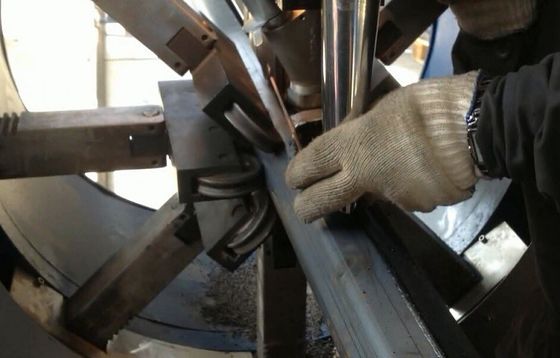 Larege قطر مصباح موقع ضوء Pole soudure آلة 60 - 340mm, 16 عداد حدّ أقصى