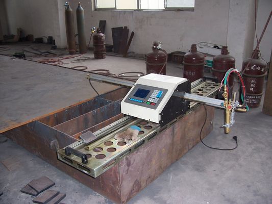 cnc قابل للنقل لهب عمليّة قطع آلة, خفيف Pole آلة أن يقطع خفيف Pole لوحة حقير